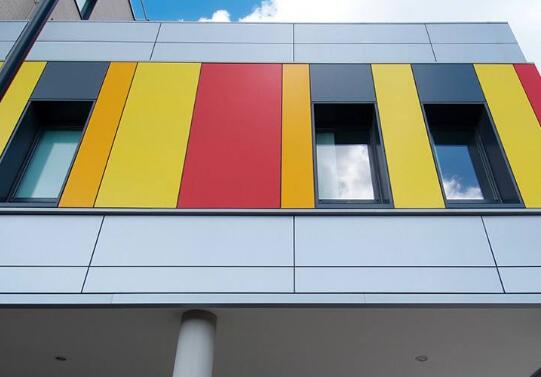 定制商場鋁單板注意事項(xiàng)